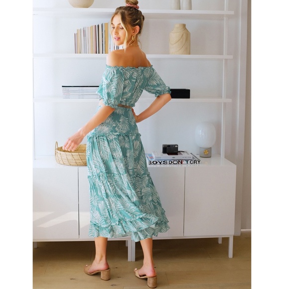 Tropical Print 2 Piece Set: Crop Top + Midi Skirt - Picture 2 of 8